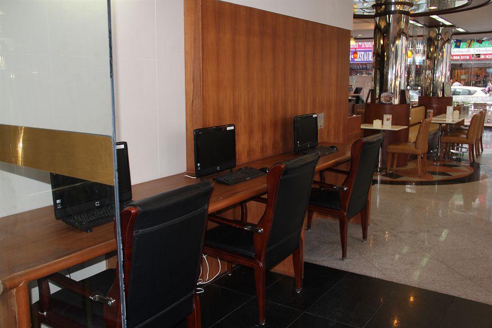 The Privi Suites Pattaya Exteriör bild
