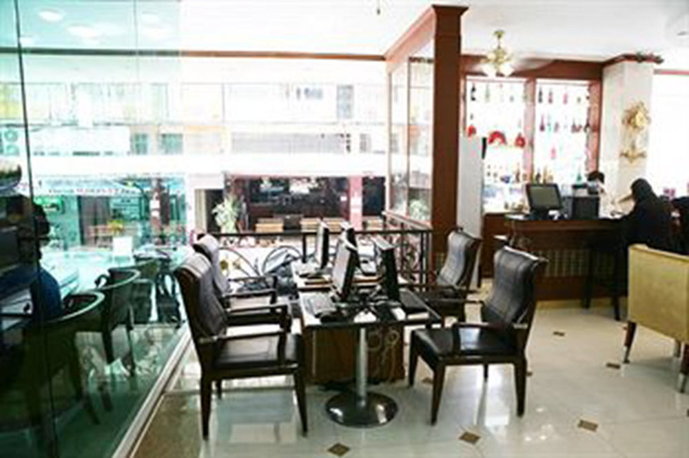 The Privi Suites Pattaya Exteriör bild