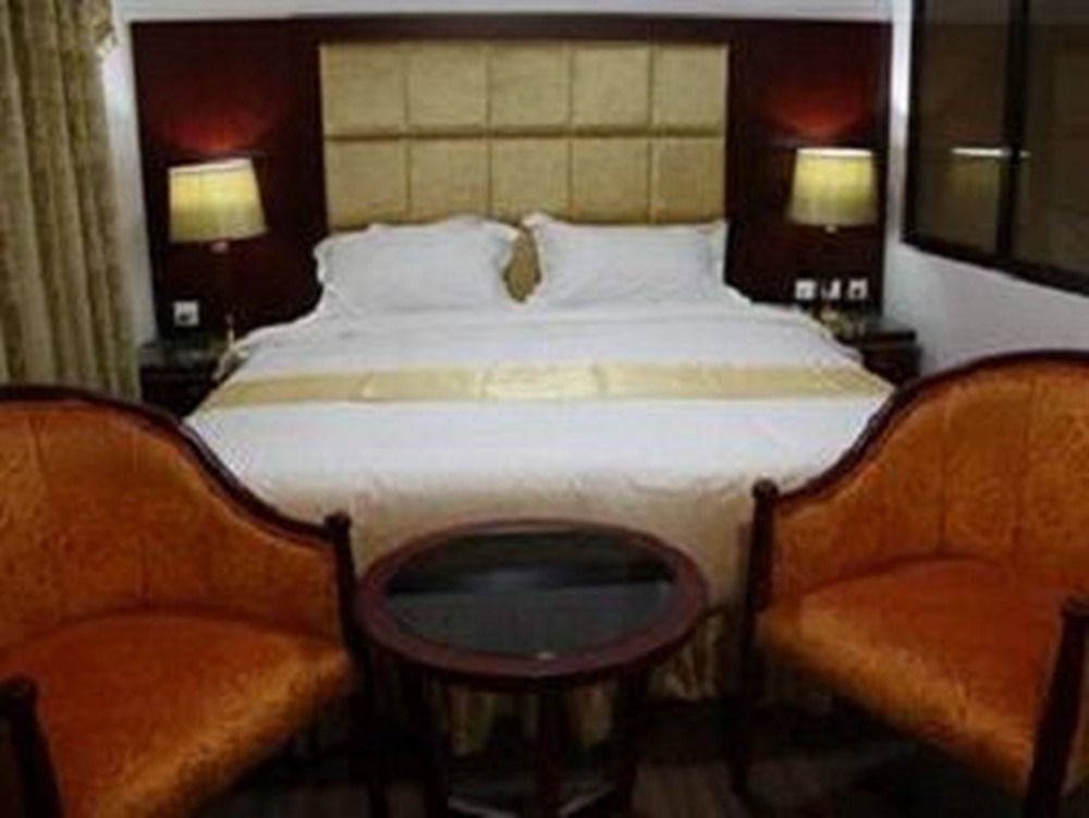 The Privi Suites Pattaya Exteriör bild