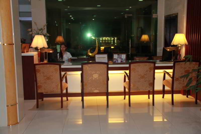 The Privi Suites Pattaya Exteriör bild