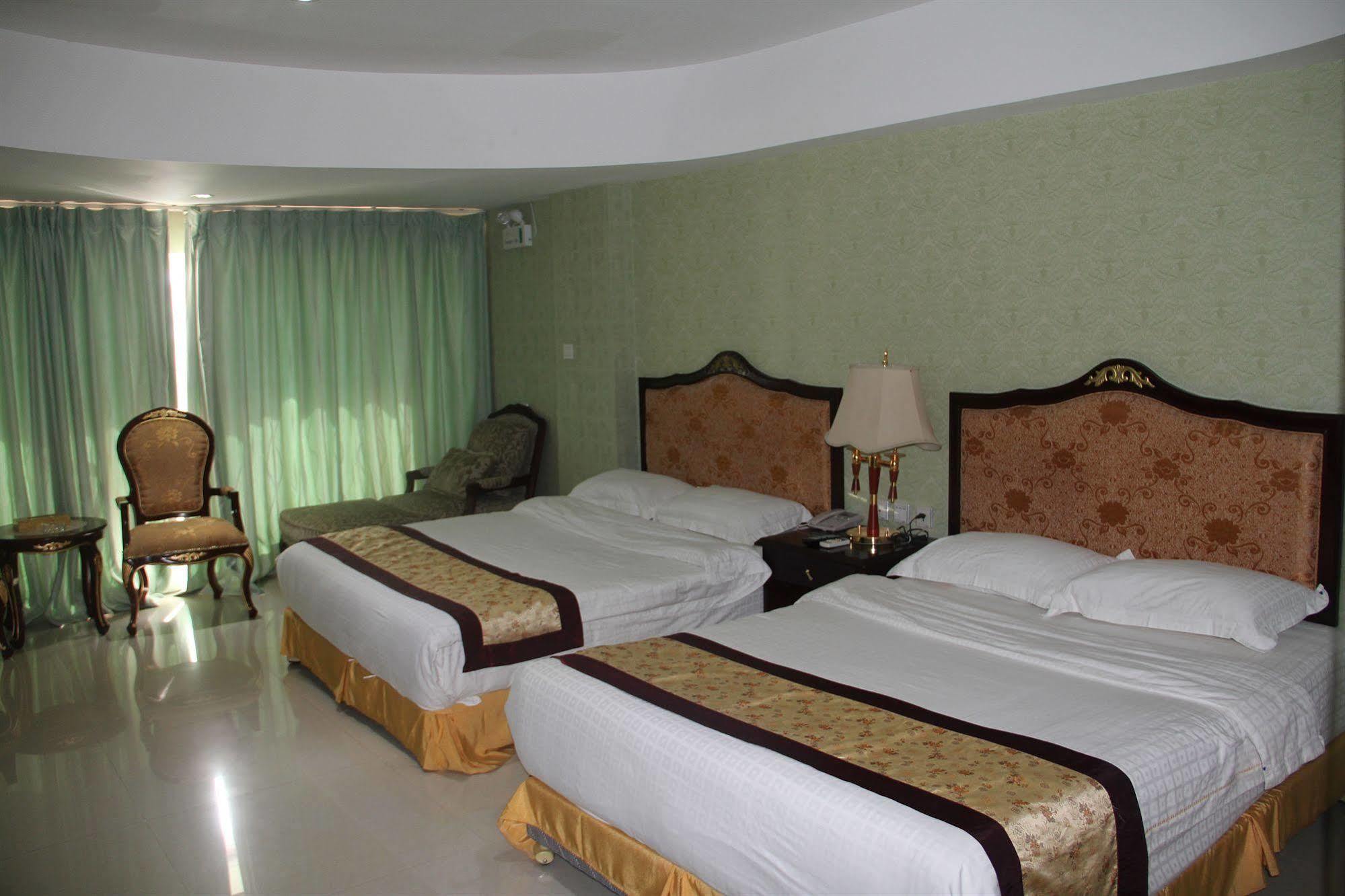 The Privi Suites Pattaya Exteriör bild