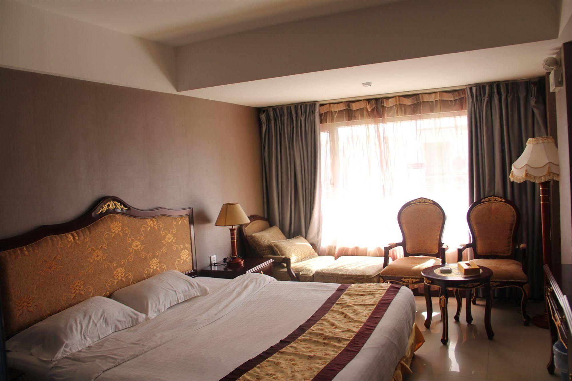 The Privi Suites Pattaya Exteriör bild