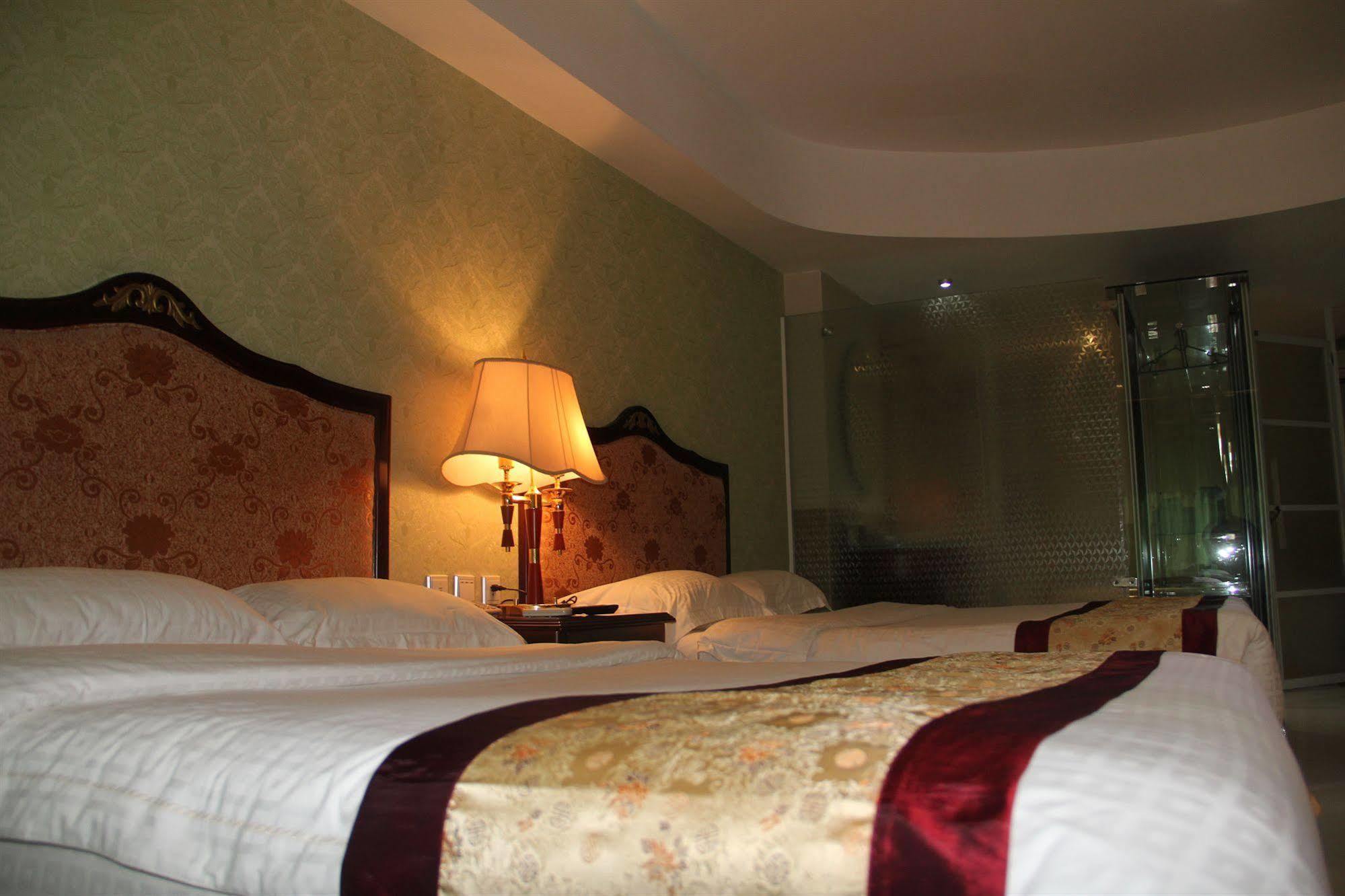 The Privi Suites Pattaya Exteriör bild